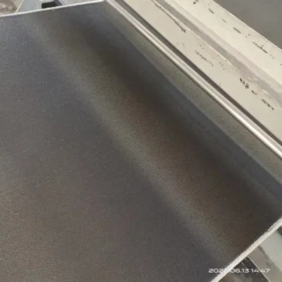Solder Welding Slags Resistant Graphite Coated Fiberglass Cloth Roll Glass Fiber Fabric Roll Fire Blanket Roll Welding Blanket Roll