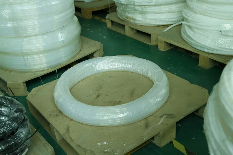 PTFE Hose, PTFE Tube, PTFE Tubing, PTFE Pipe of Smooth Surface with White, Black, Brown Color