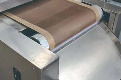 Personalizar la fibra de vidrio recubierto de PTFE resistente al calor de la cinta transportadora de malla abierta para secador máquina