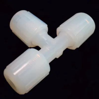 Material de fluoropolímero de alta transparencia fabricado con conector PFA