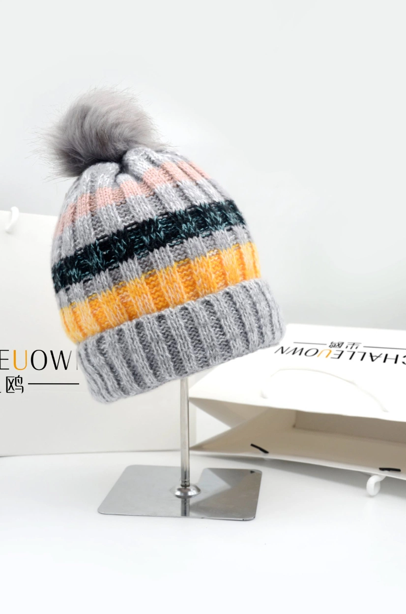 Hot Selling Striped POM POM Beanie Winter Hats