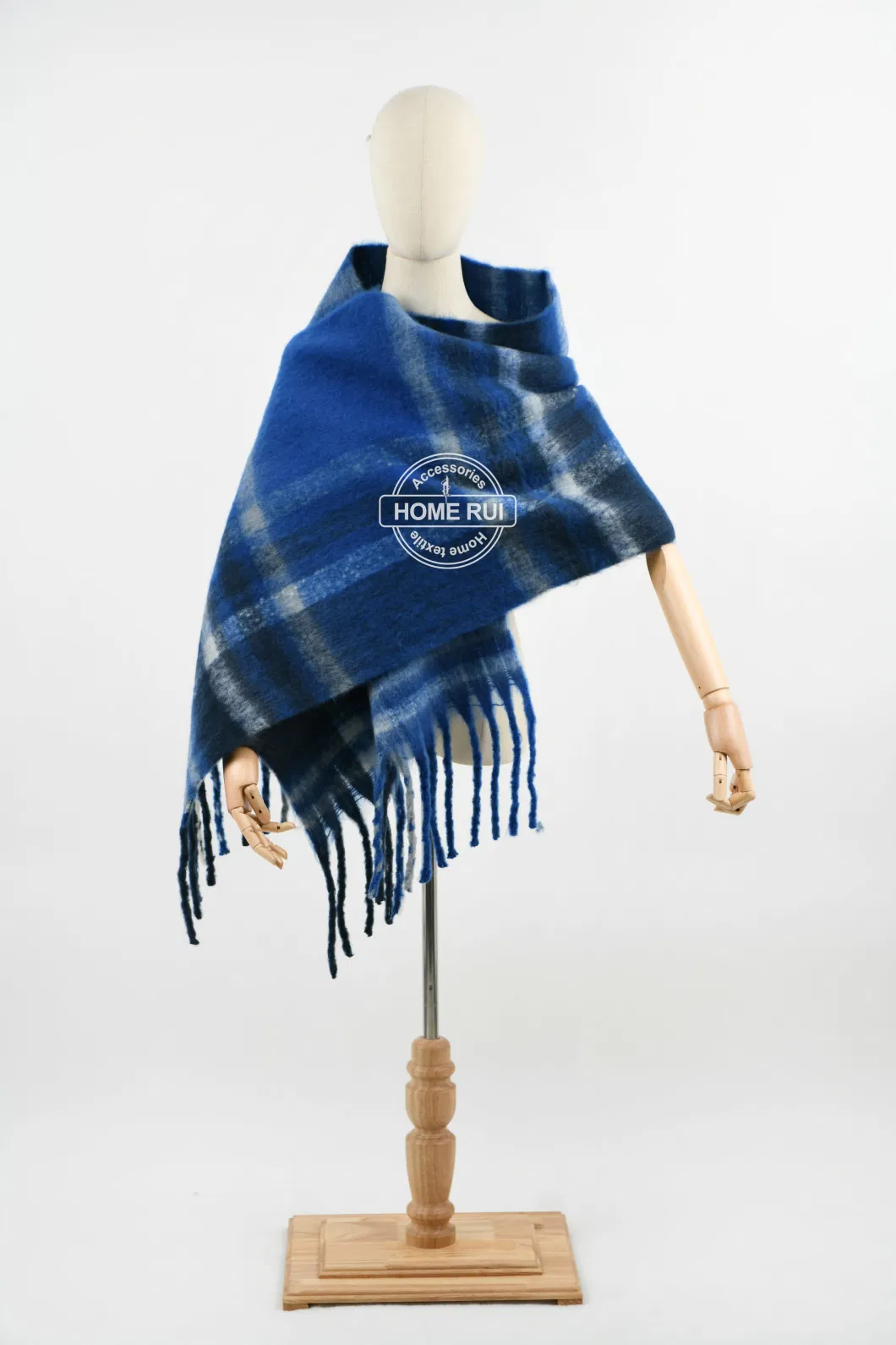 2023 Designer Plaid Pattern Winter Chunky Fuzzy Thermal Shawl Wool Printing Long Scarves for Women Stylish