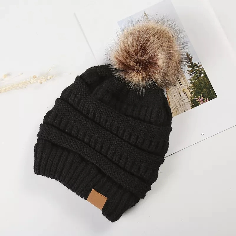 Hot Selling Custom Patch Knitted Beanies Knit POM POM Beanie Winter Hats
