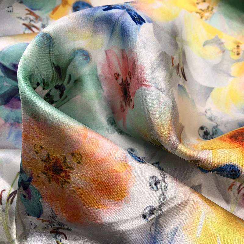 Hot Selling Flower Design Silk Satin Chiffon Fabric Digital Printing for Garment Dress Scarf