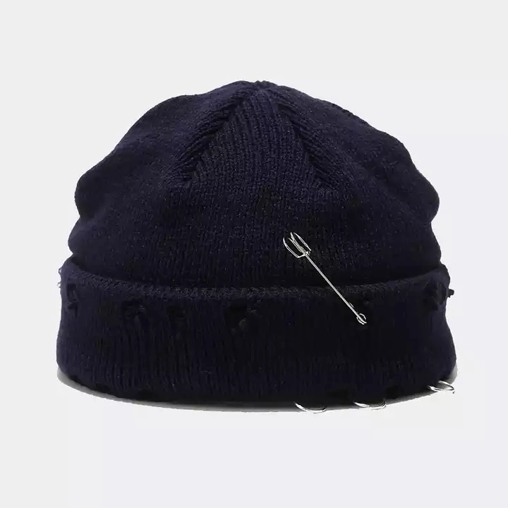 High Quality Warm Knitted Hip Hop Melon Landlord Hat Distressed Skull Pin Beanies Hat