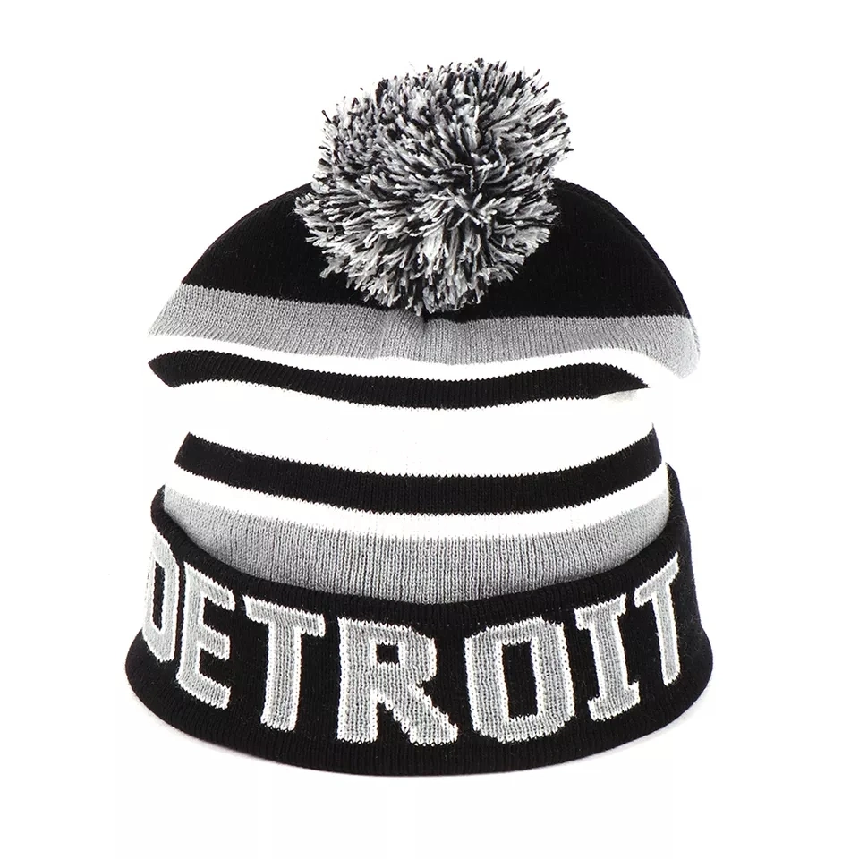 Custmo Logo Trendy High Quality Acrylic Warm Winter Hats Caps POM POM Knitted Beanie