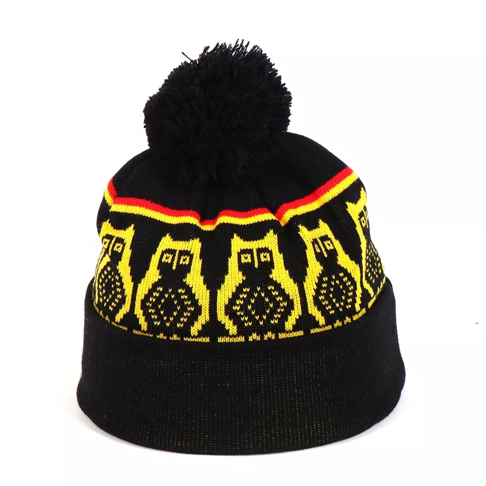 Custmo Logo Trendy High Quality Acrylic Warm Winter Hats Caps POM POM Knitted Beanie