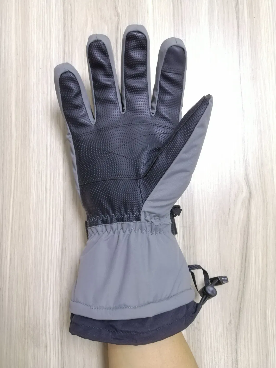 Waterproof Touchscreen Ski Gloves 3m Thinsulate Winter Snow Gloves with Pocket