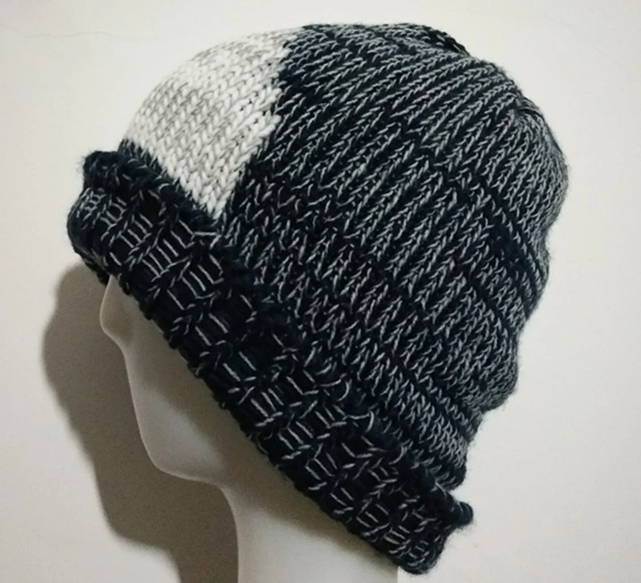 Wholesale Over Sized Adjustable Baggy Knit Soft Acrylic Chunky Stylish Striped Winter Warm Comfortable Beanie Hat
