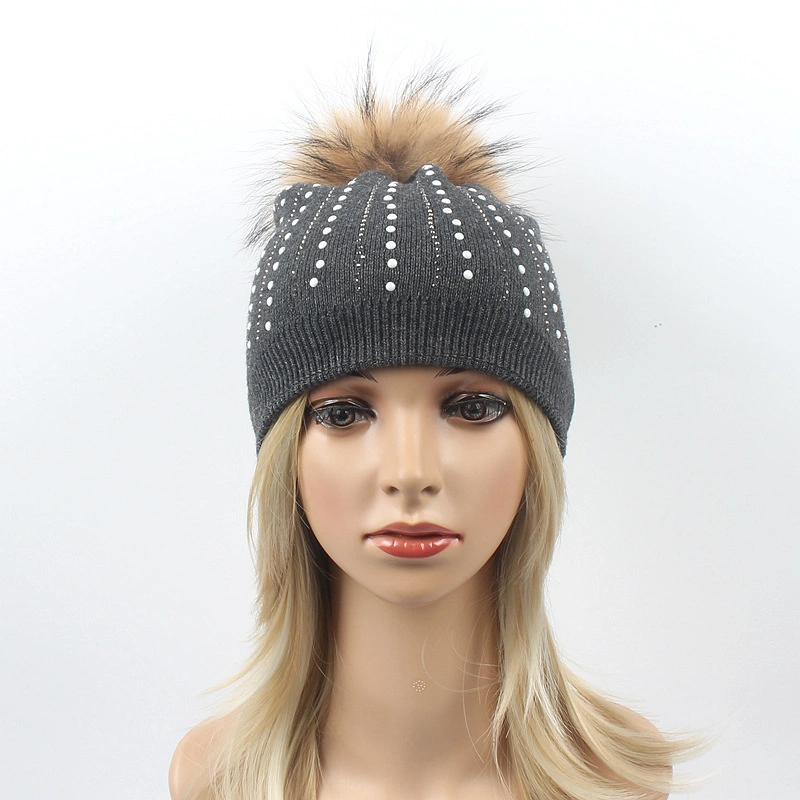 Custom Fashion Knitted Beanie POM POM Hat with Beading