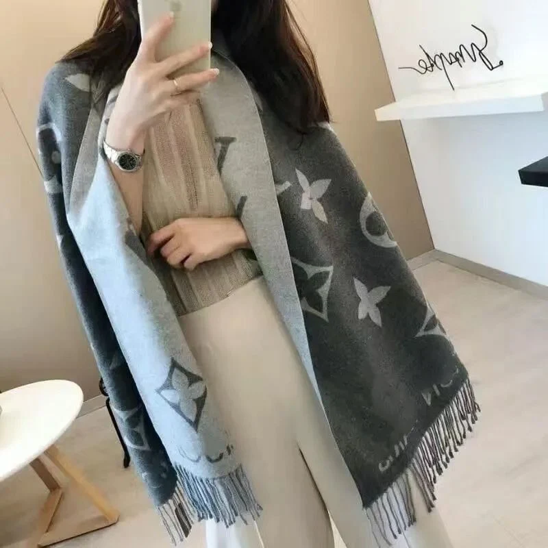 Luxury Famous Brand Designer Scarf Wool Black Tassel Scarves Winter Warm Scarf