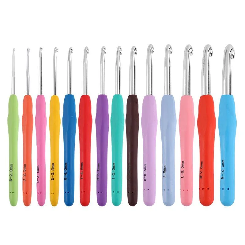 Crochet Hook Set with Ergonomically Designed Handle