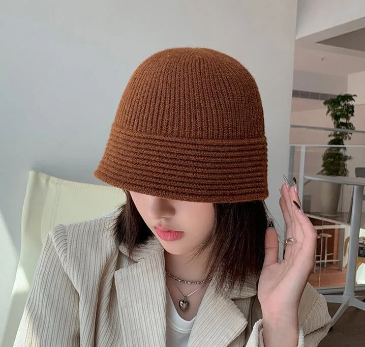 Women&prime;s Solid Color Knitted Chunky Cable Bucket Hat Striped Bucket Hat