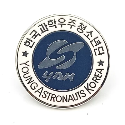  China Factory Custom Made Wholesale Silver Plated 3D Enamel Metal Brass Us Cold War Veteran Military Challenge Coin
