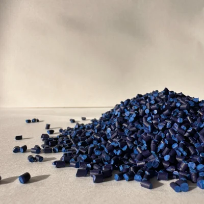  Wholesale of High Concentration Migration Resistant Sapphire Blue Plastic Masterbatches for Process Production