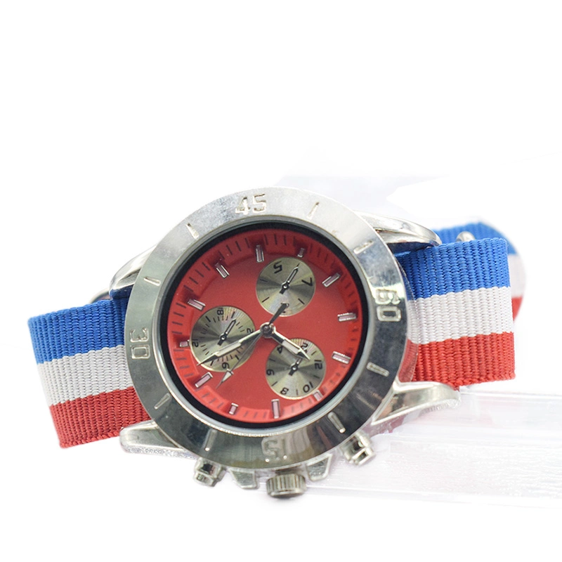 Wholesale Leisure Quality Nylon Strap Men Quartz Wrist Watch (cm0066)