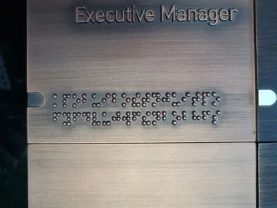 ADA Braille e cartello tattile Nome porta Plaque Hotel Cartelli per piastre metalliche