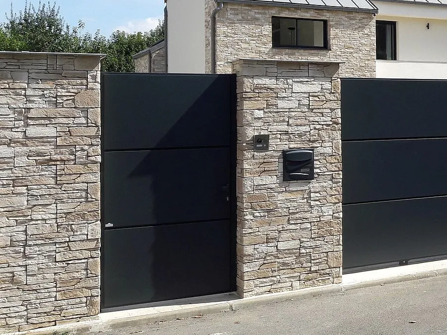 Powder Coating Black Aluminium Small Main Gate Design