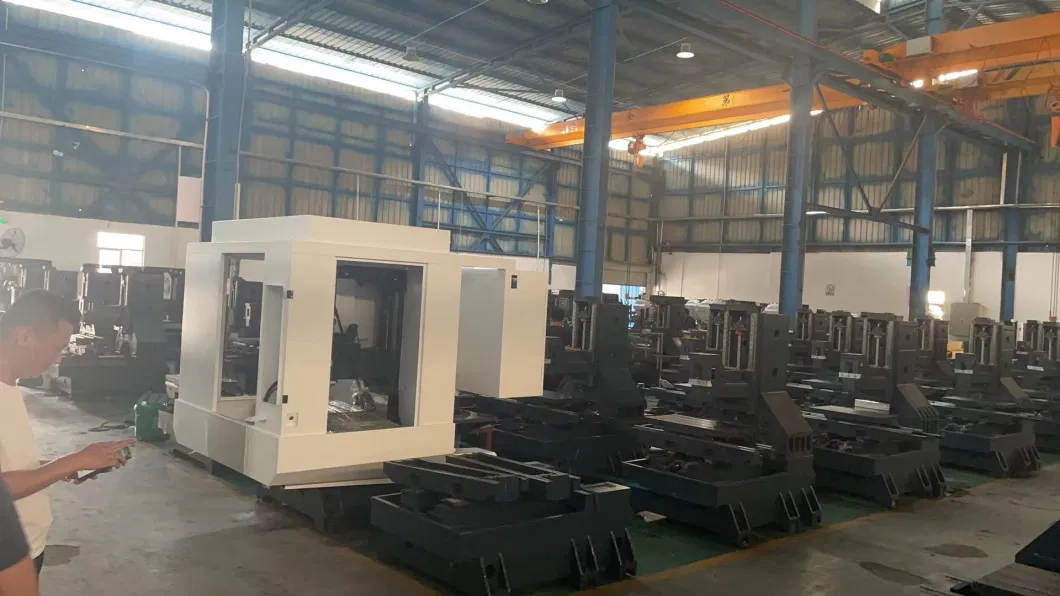 Vmc640 Vmc850 Vmc1160 Vmc1370 Multifunctional 4 Axis Lizhun High Precision Vertical Milling Machine Center CNC Manchine Tools Fanuc/Mitsubishi/Siemens