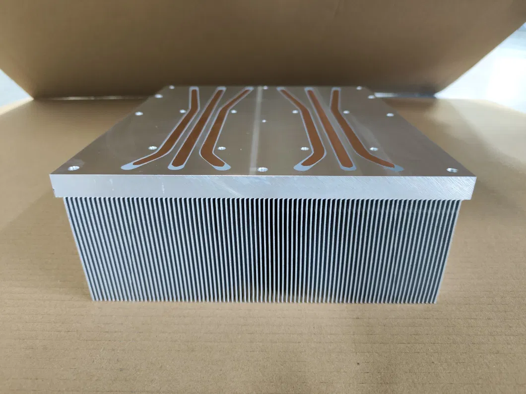 Custom Aluminum Alloy Embedded Heat Pipe Skived Fin Heat Sink with CNC Machining Parts for Large Laser Machine Cooling