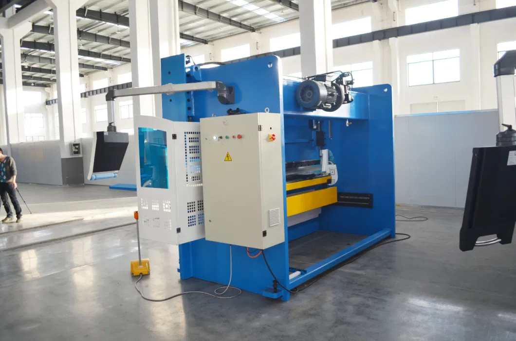 Delem or Estun Automatic Electric 3 4 6 8 Axis Back Gauge Metal Steel Aluminium Sheet Plate Hydraulic CNC Press Brake Bending Machine Price for Sale