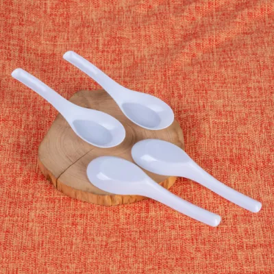 Disposable Spoon Food Grade PP Plastic Takeaway Packaged Meal Spoon Dessert Meal Spoon Tableware (F-007)