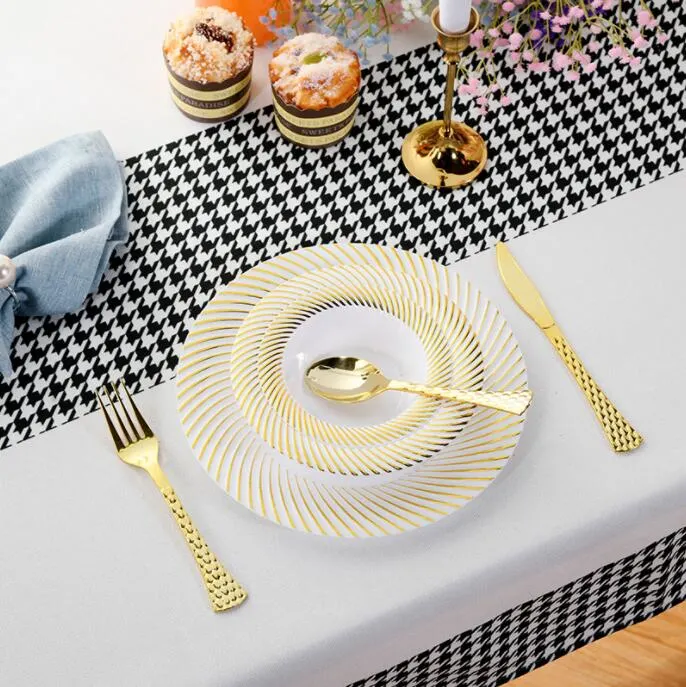 125PCS Gold Plastic Dinnerware Set for Party