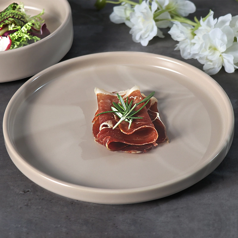 High Fashion Wholesale Dinner Plates Customized Plate Color Glazed Restaurant Crockery Plates Tableware for Hotel Restaurant