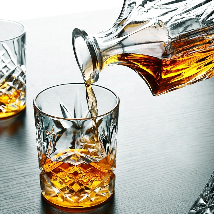 Hot Sales Simplistic Lead-Free Crystal Dinner Whiskey Decanter Set
