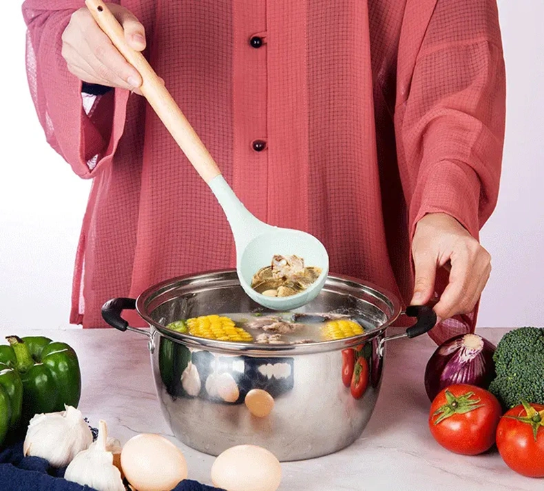 Custom Silicone Kitchenware 12 Pieces Cookware Household Kitchen Utensils Set with Wooden Handle