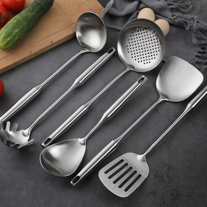 Durable Food Grade Silicone 15-Piece Set Black Silicone Leakage Shovel Kitchenware Set