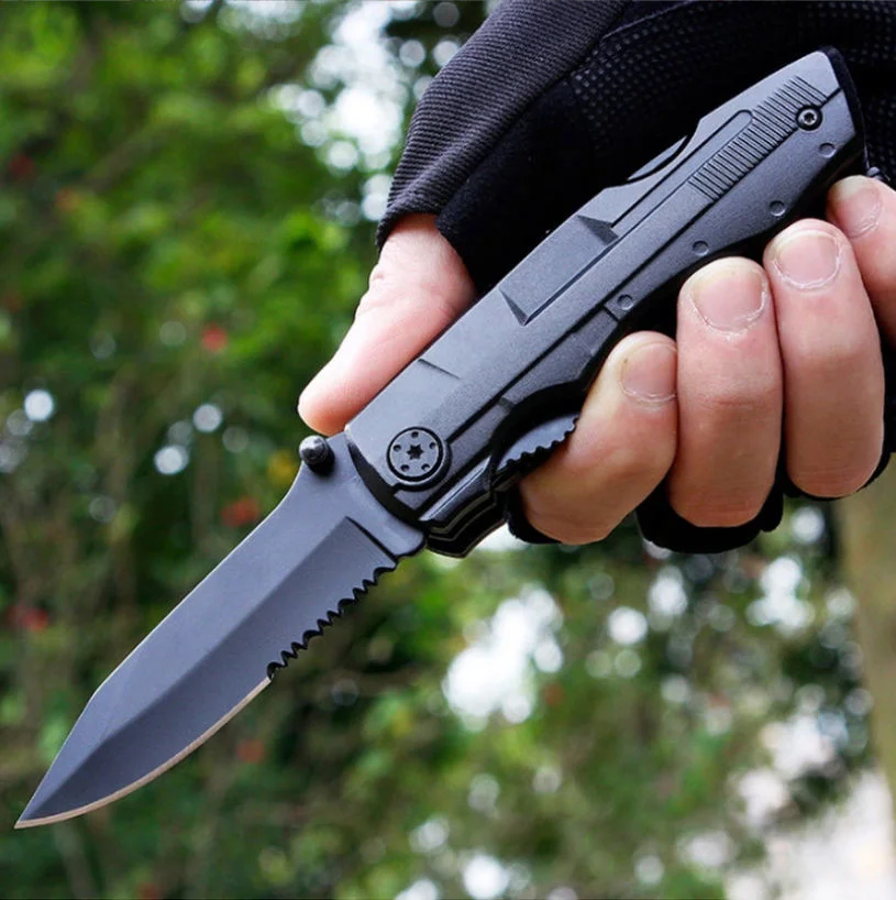 Multifunctional Stainless Steel Folding Outdoor Camping Survival Knife Portable Folding Knife Set