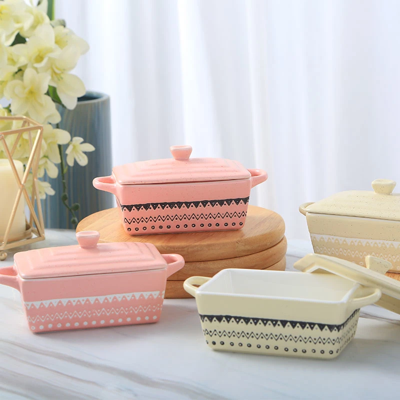 China Supplier High Quality Oval Shape Ceramic Casserole Candy Colors Stoneware Mini Baking Dish Oval Mini Bowl with Lid for Kitchen