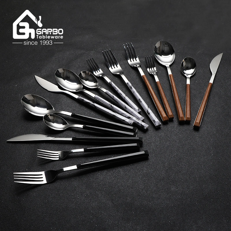 Factory Wholesale Flatware Tableware 24PCS Stainless Steel Flatware Set Wooden Design Plastic Handle Dinner Spoon Dinner Knife Tea Spoon Fork Cutlery Set