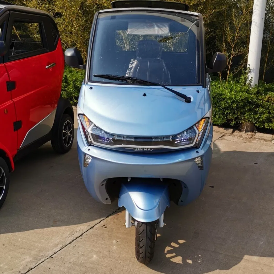 Three Wheeler Motor Cargo Tricycle with Cabin Closed