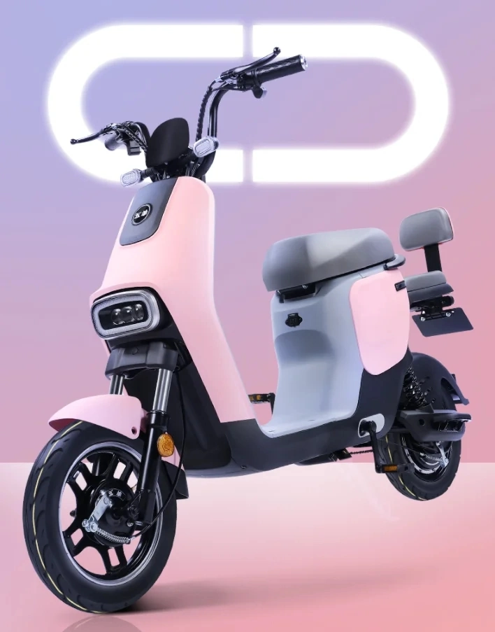 Hot Sale CE Mobility Mini Cute Electric Pedal Scooter Adults Cheap Price Made in China