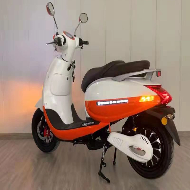 New Model High Speed and High Quality with Double Dics Alloy 3 Wheel Electric Motorcycle/Electric Scooter 2000W 90km/H