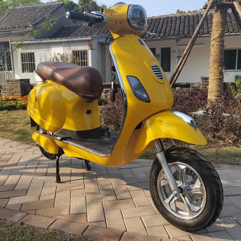 2023 Electric Motorcycle / Electric Scooter Big Power Electric Scooter with Good Price with Lithium Battery