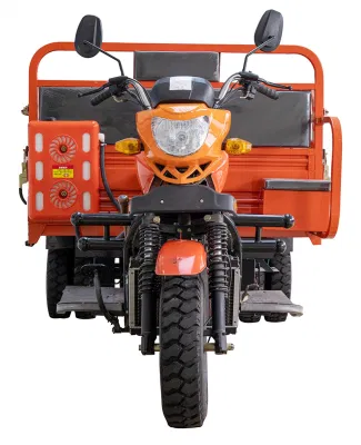 China tres ruedas moto de la cabina para la venta 200 - 250W High-Power motocicleta eléctrica de tres ruedas.