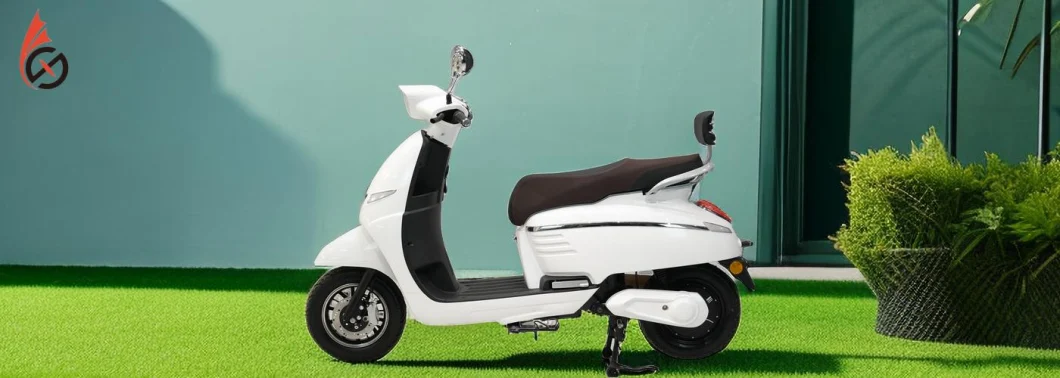 2023 Sell Well A9 Electric Motorcycle 2 Wheels Electric Scooter Electric Moped/Bicycles with Pedals