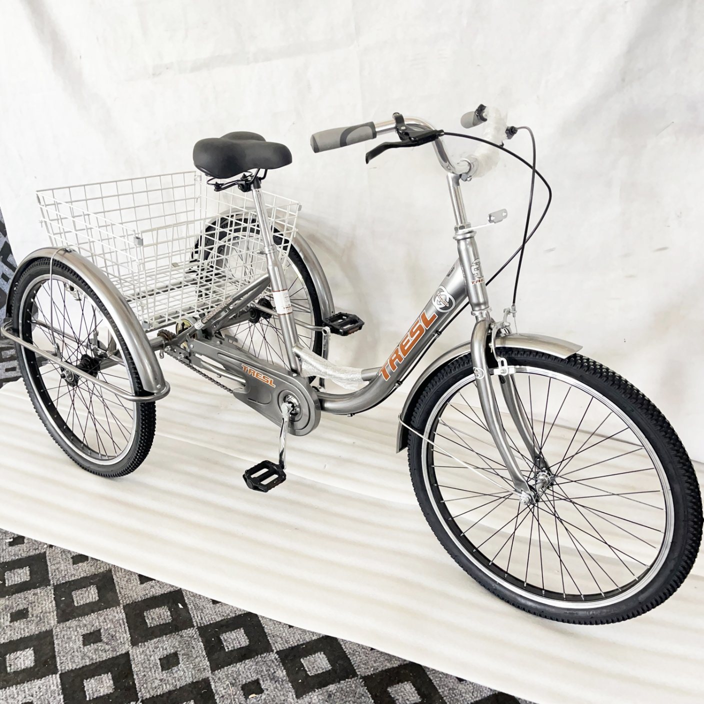 Triciclo triciclo 20/24 pulgadas Ancianos tres ruedas bicicleta