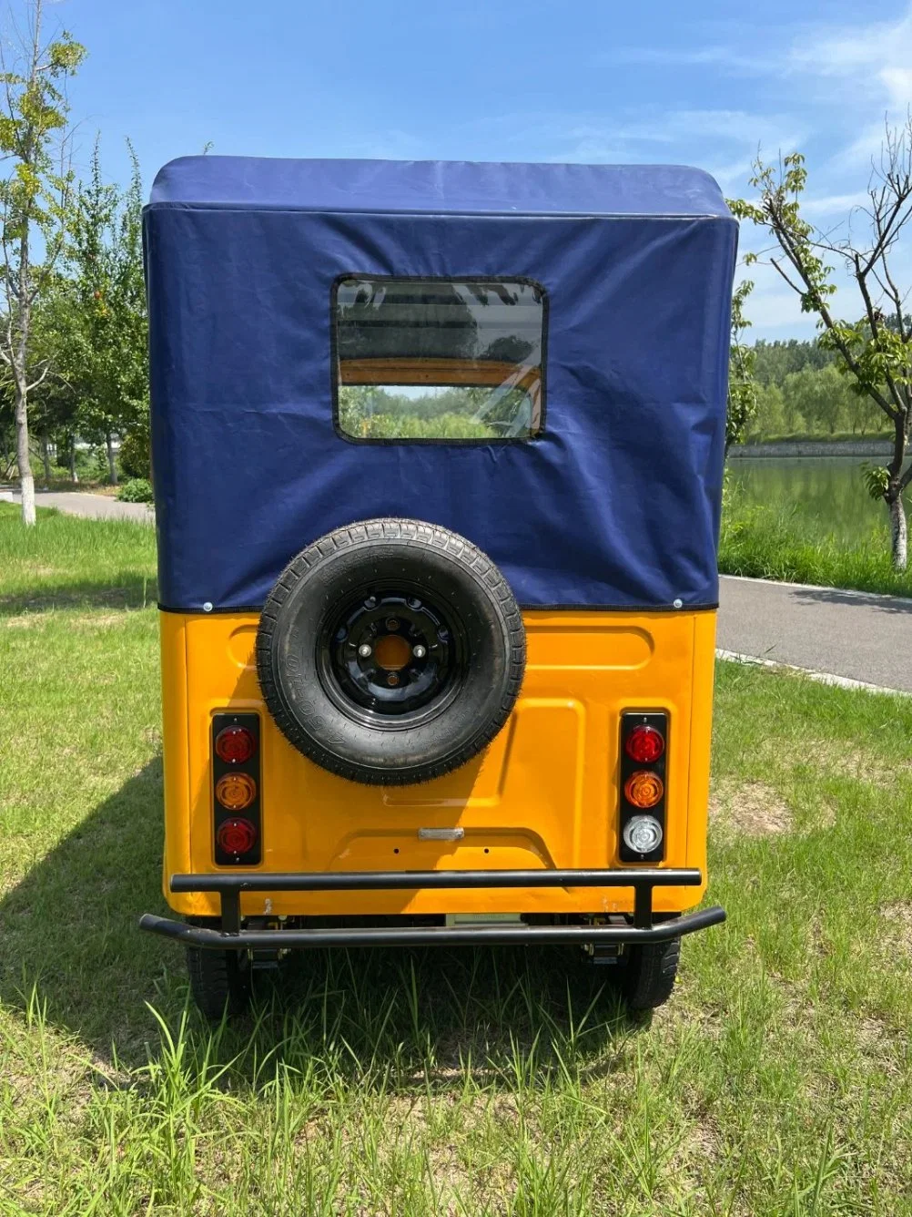 Electric Passenger Tricycle 3 Seats 5 Seats 7 Seats Rickshaw Tuk Tuk