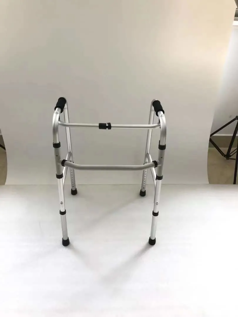 Aluminum Walking Aids with Four Wheels CE Rollator for Disabled and Elderly