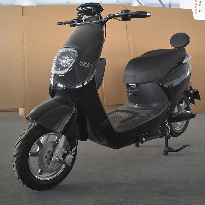 CE Certification Motified Electric Motorcycle / Scooter with 2000W Good Quality with Big Power and Long Distance for Man or Woman