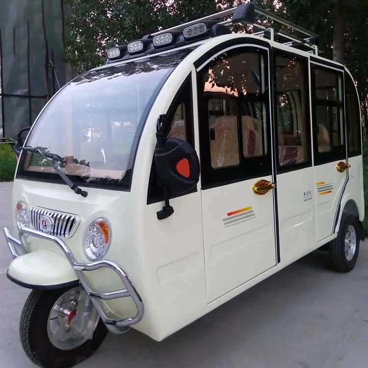 China 5 Doors Electric Tricycle Motorcycle Gasoline Passenger 7 to 9 People Tricycle