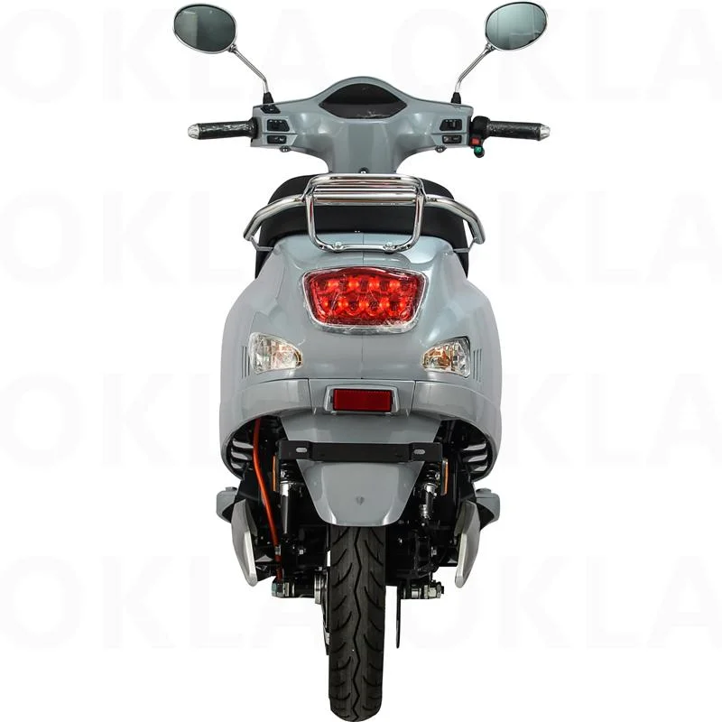 Scooter elettrico a bassa velocit&#224; per adulti