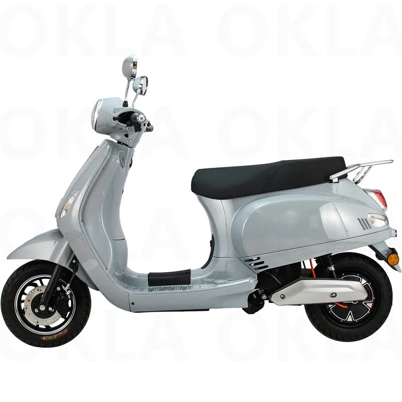 Scooter elettrico a bassa velocit&#224; per adulti
