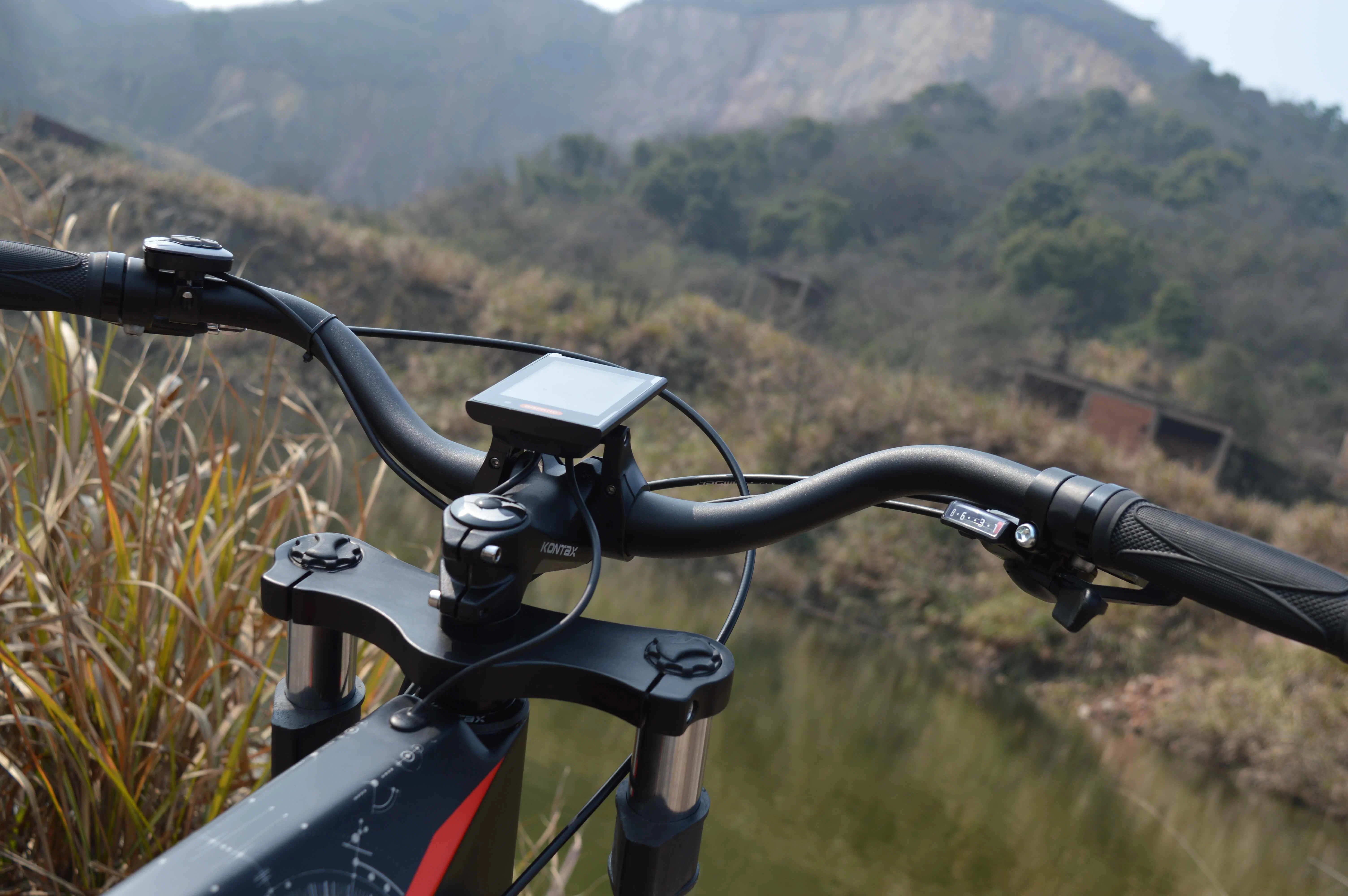 Kontax Supply OEM Carbon Fibre Pedal Assist Ebike elettrica Motore posteriore Fatbike Ebike con batteria nascosta