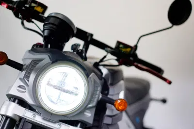 С высокой скоростью 60км/ч 2000W взрослых EEC Racing Sport Offroad сильное загрязнение Bike электродвигателем мотоцикл с электроприводом для скутера
