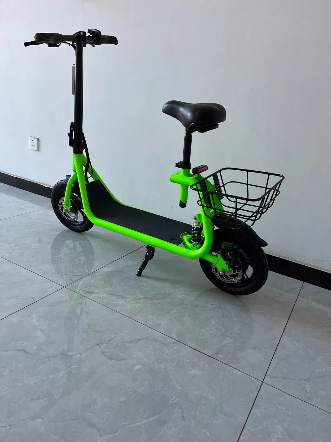 Multiple Colors 12inch Tyre 250/350W Lithium Battery Electric Scooter with Back Basket 25km/H Max Speed Electric Bicycle Foldable Handlebar Ebike